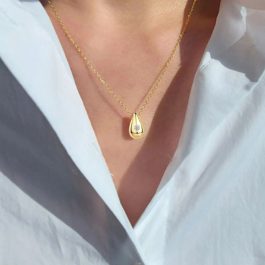 TEARS OF GODDESS PENDANT NECKLACE